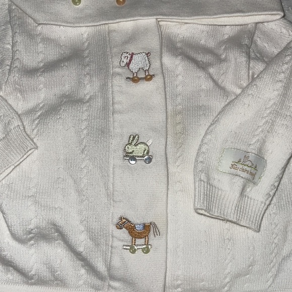 Stacy Clair Boyd baby sweater with hood, embroidery & little buttons 0-6 months - Picture 6 of 8